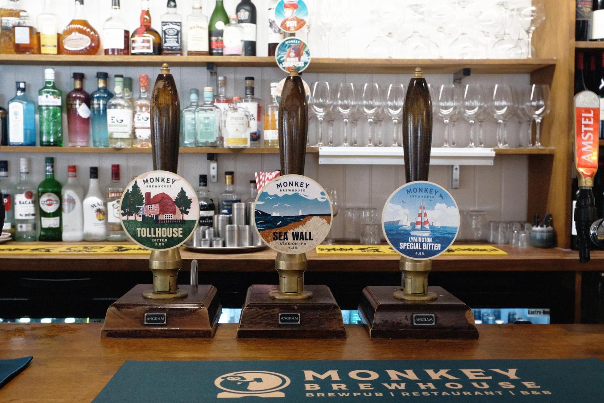 فندق Monkey Brewhouse ليمنجتون المظهر الخارجي الصورة